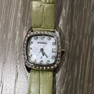 FOSSIL women's watch with green leather strap